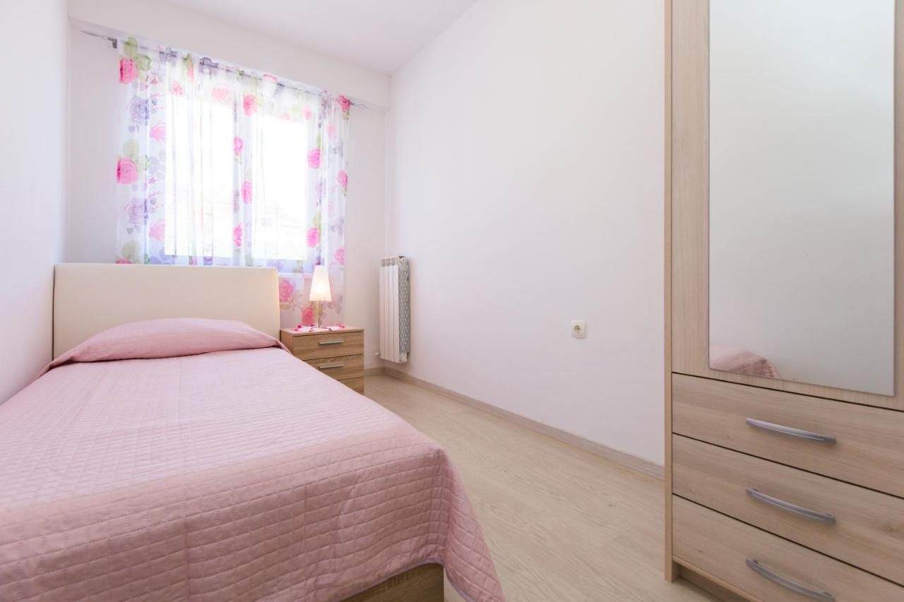 Apartmani Xenia & Desiderio ブゼト エクステリア 写真
